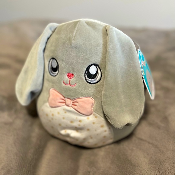 ✨RARE✨ 8” Blake the Bunny Easter Squishmallow BNWT - Picture 2 of 3